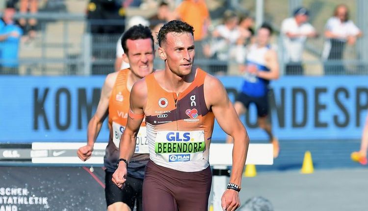 Gold über die 3000 m Hindernis für Karl Bebendorf