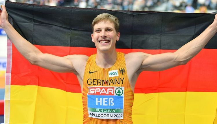 Max Heß fliegt nach Nanjing